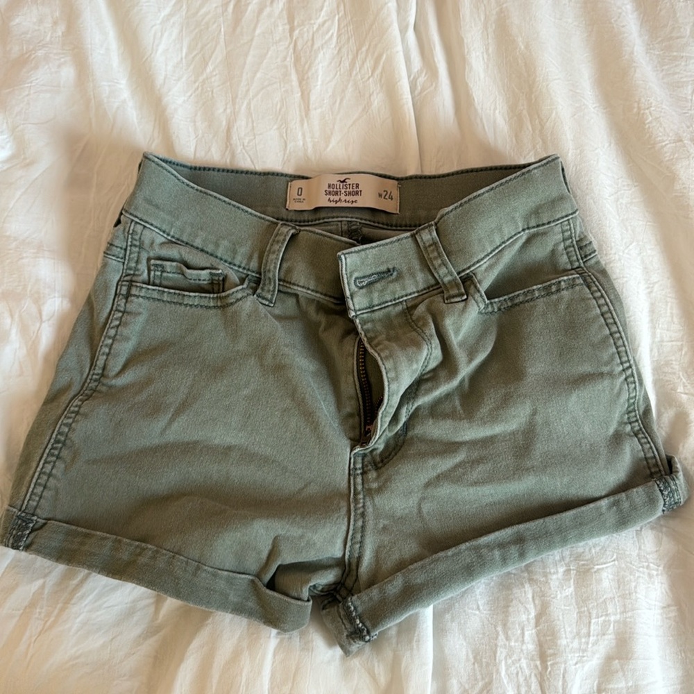 hollister short-short